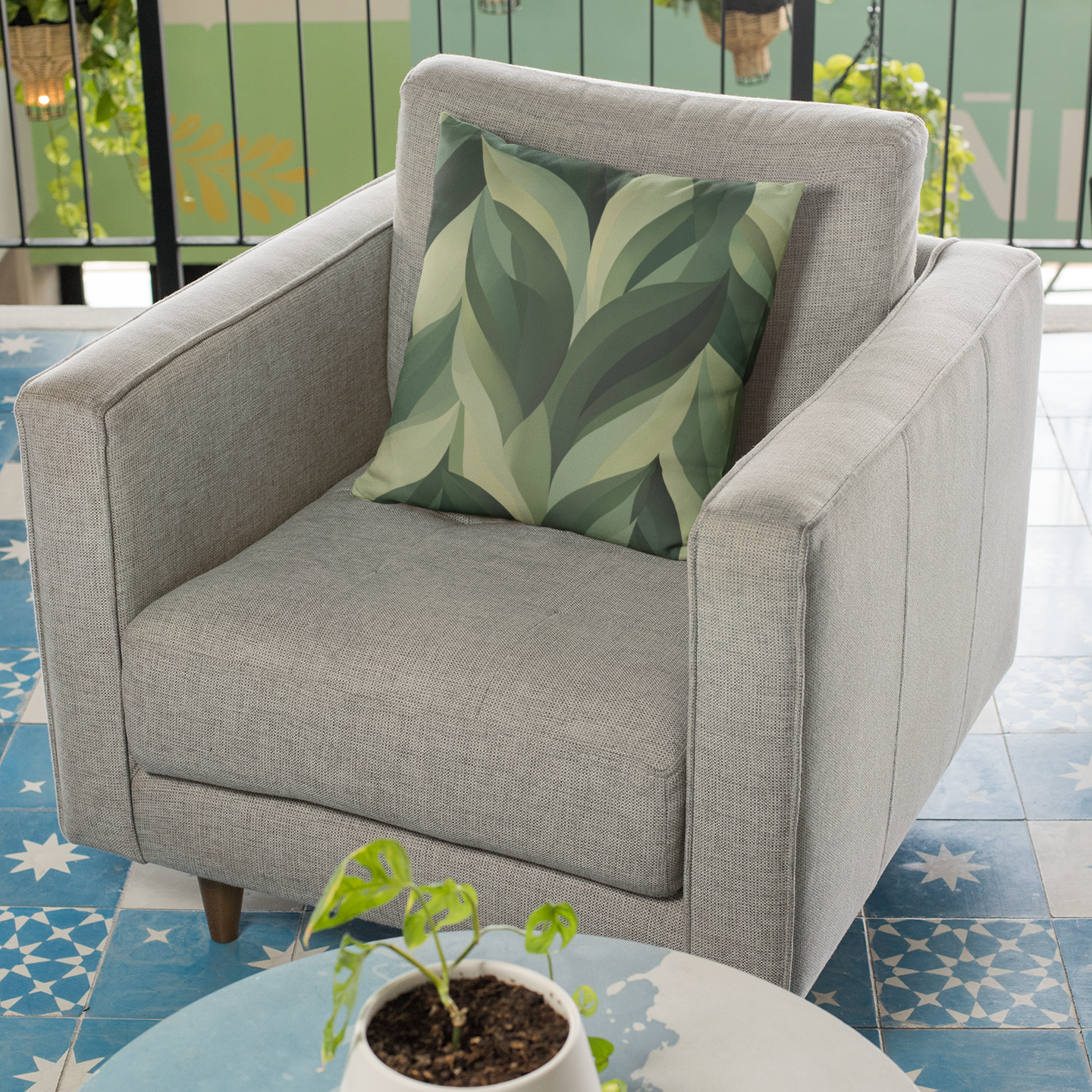 Botanical Leaf Throw Pillow – Nature-Inspired Accent Cushion