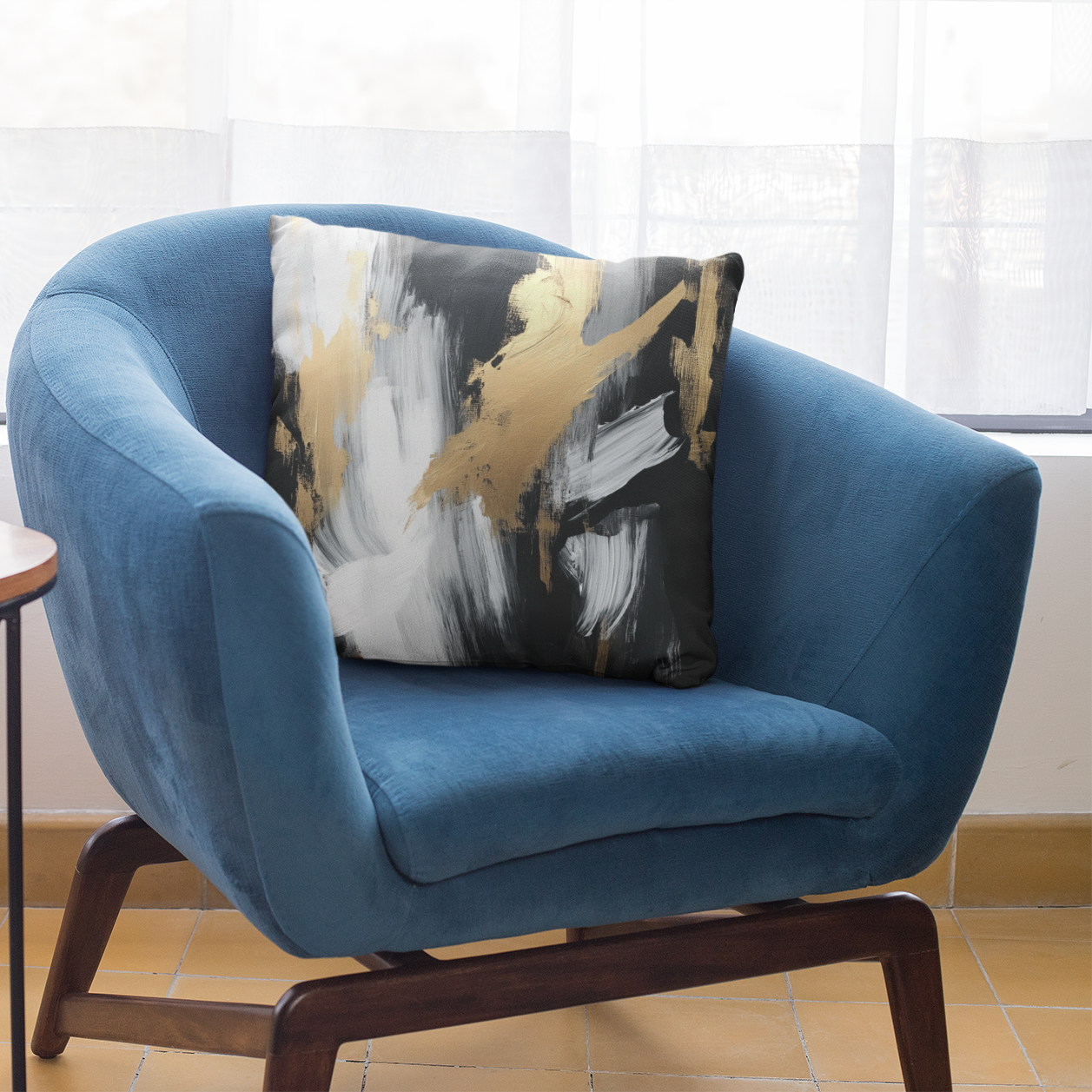 Chic Abstract Throw Pillow – Black, White & Gold Modern Accent Cushion