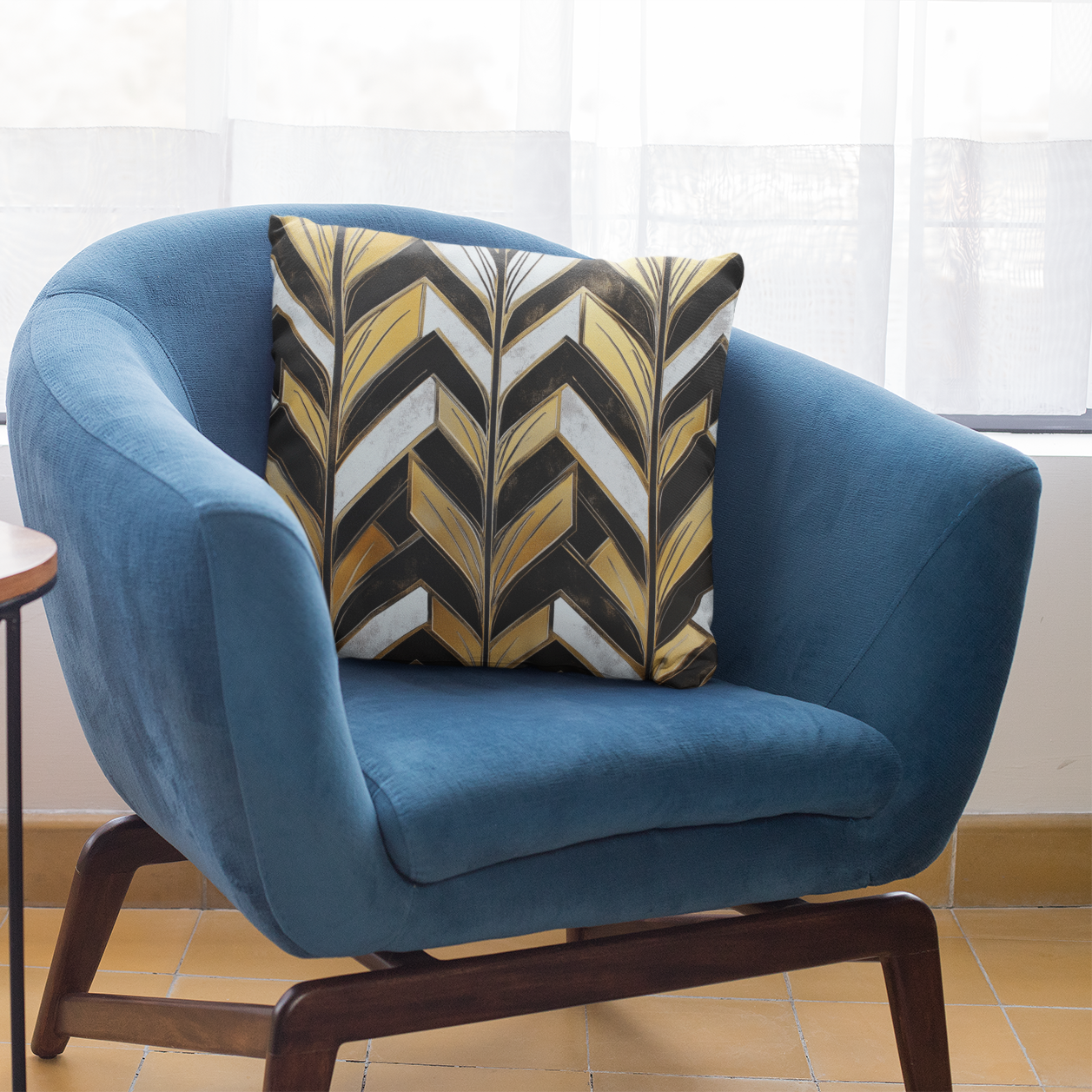 Chic Geometric Throw Pillow – Modern Accent Cushion with Gold & Black Pattern