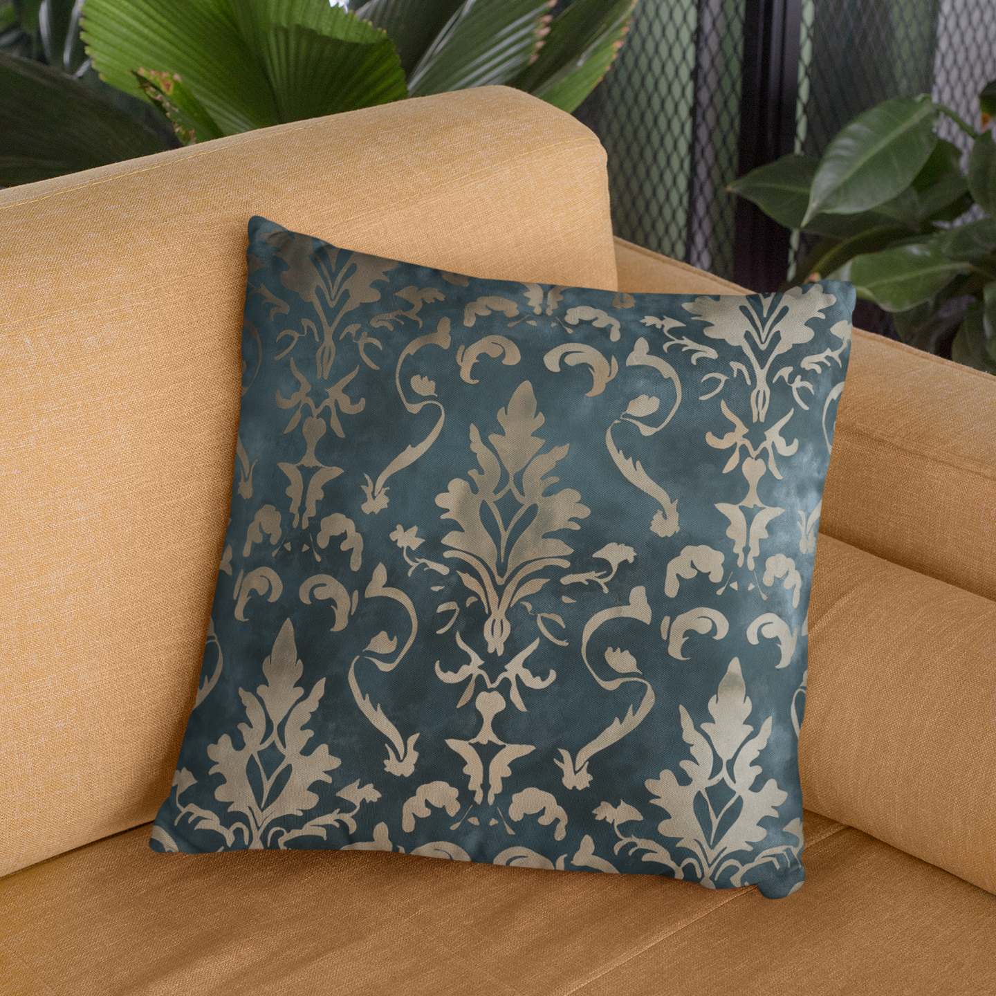 Damask Throw Pillow – Elegant Vintage-Style Accent Cushion