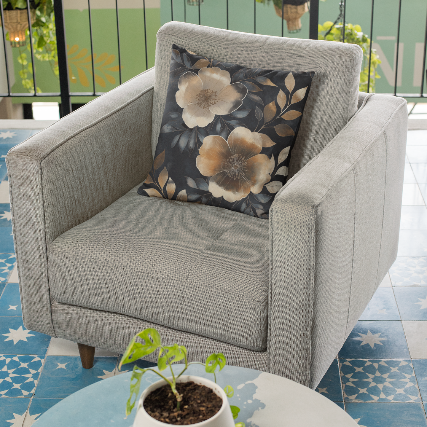 Elegant Floral Throw Pillow – Modern Accent Cushion for Flower Lovers