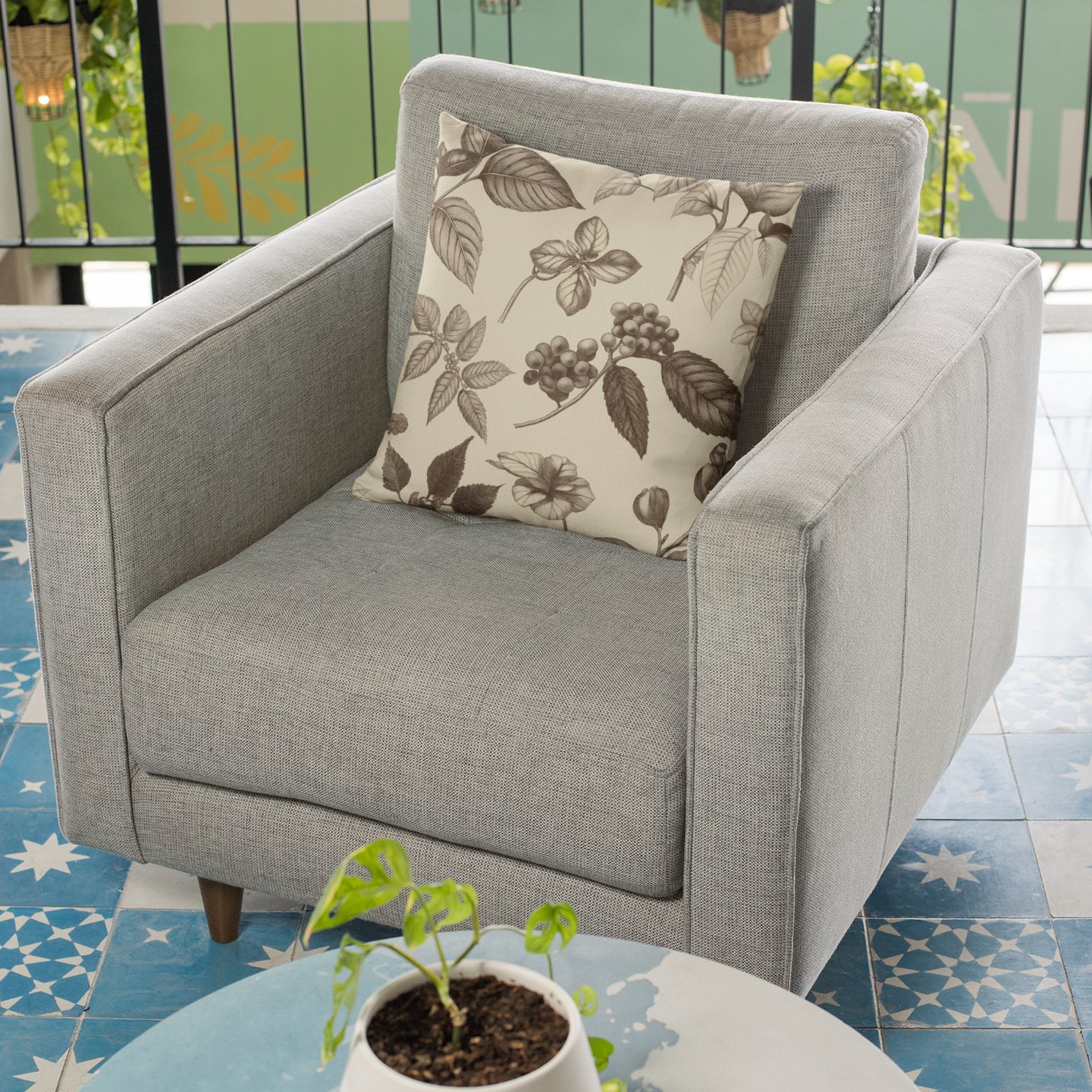 Botanical Print Square Throw Pillow – Nature-Inspired Accent Cushion