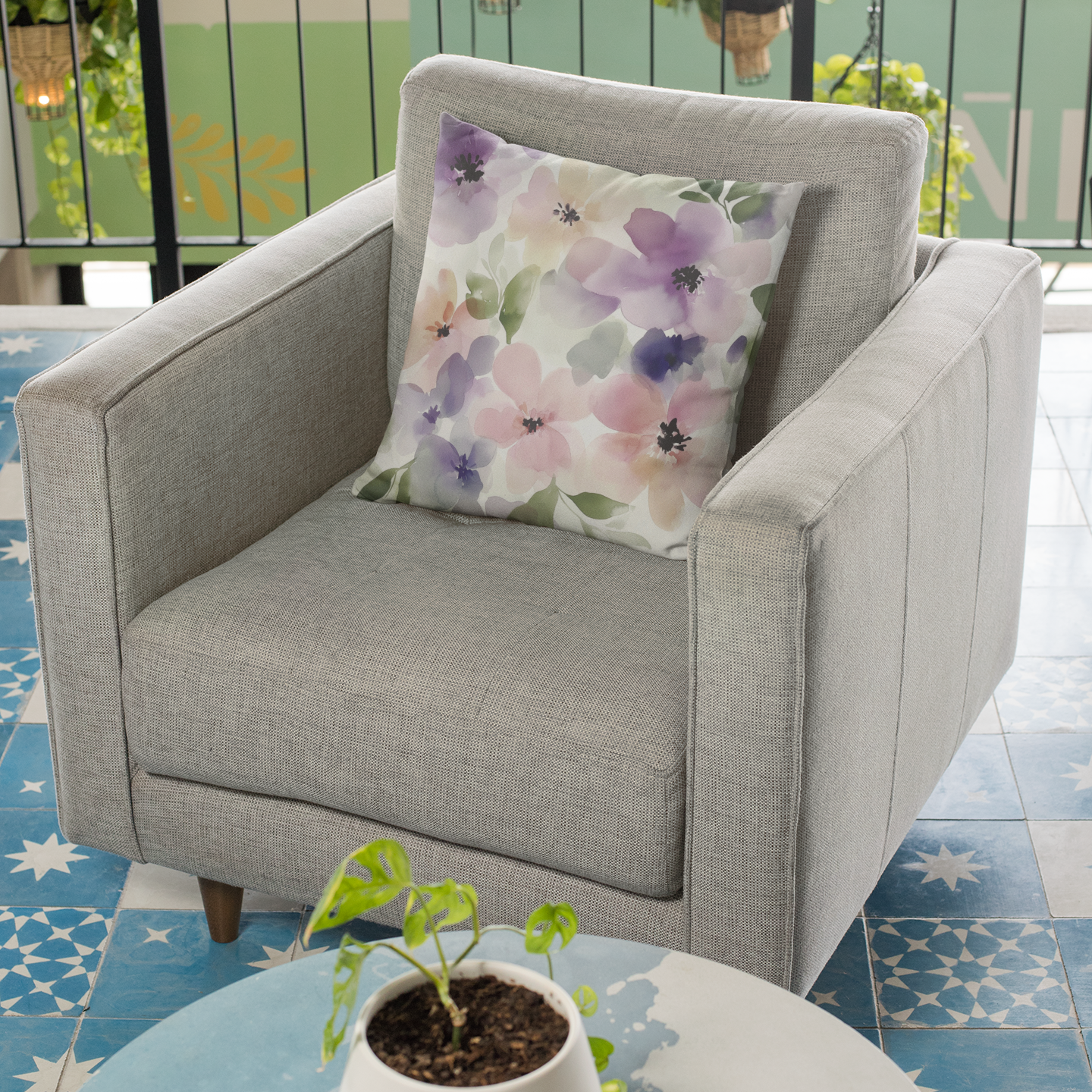 Floral Watercolor Throw Pillow – Soft Modern Accent Cushion